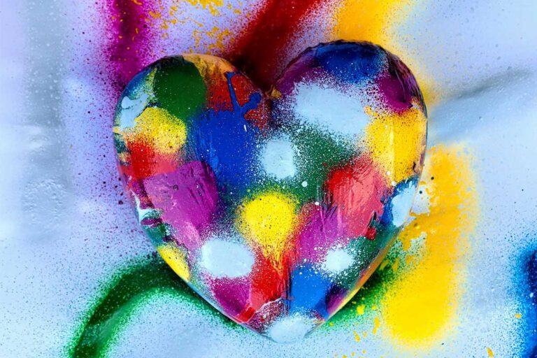 Μοναξιά, παρέα και ζωγραφική